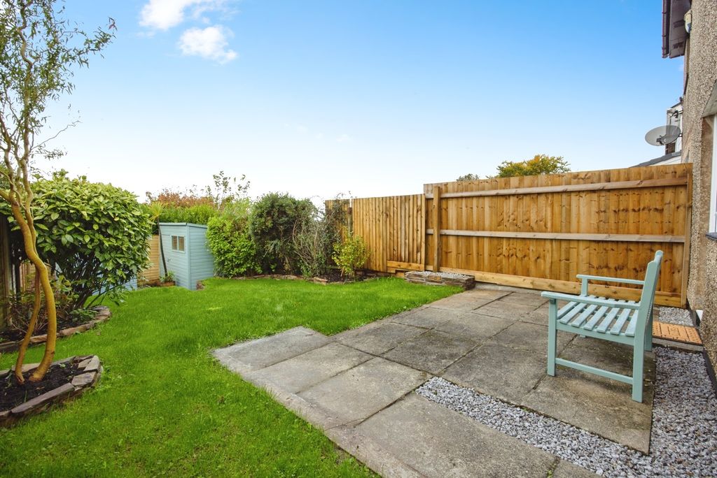 Property photo 2 of 16 Photo