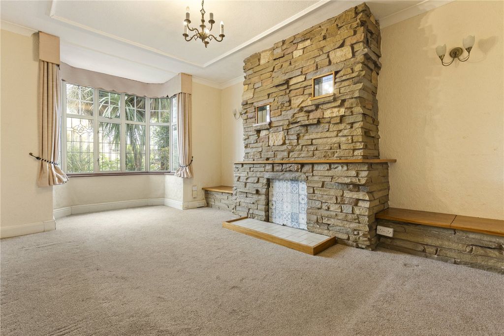 Property photo 3 of 47 Picture No. 34