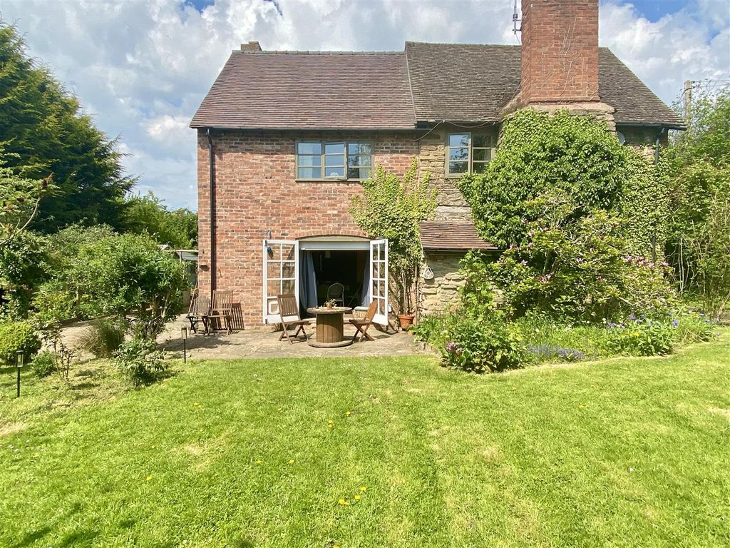 Property photo 1 of 18