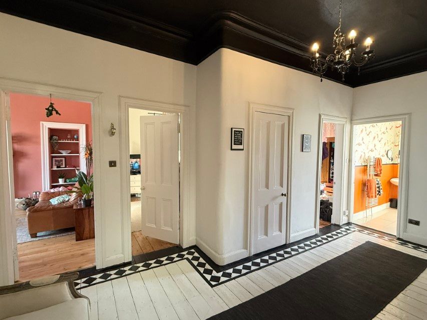 Property photo 3 of 20 Hall
