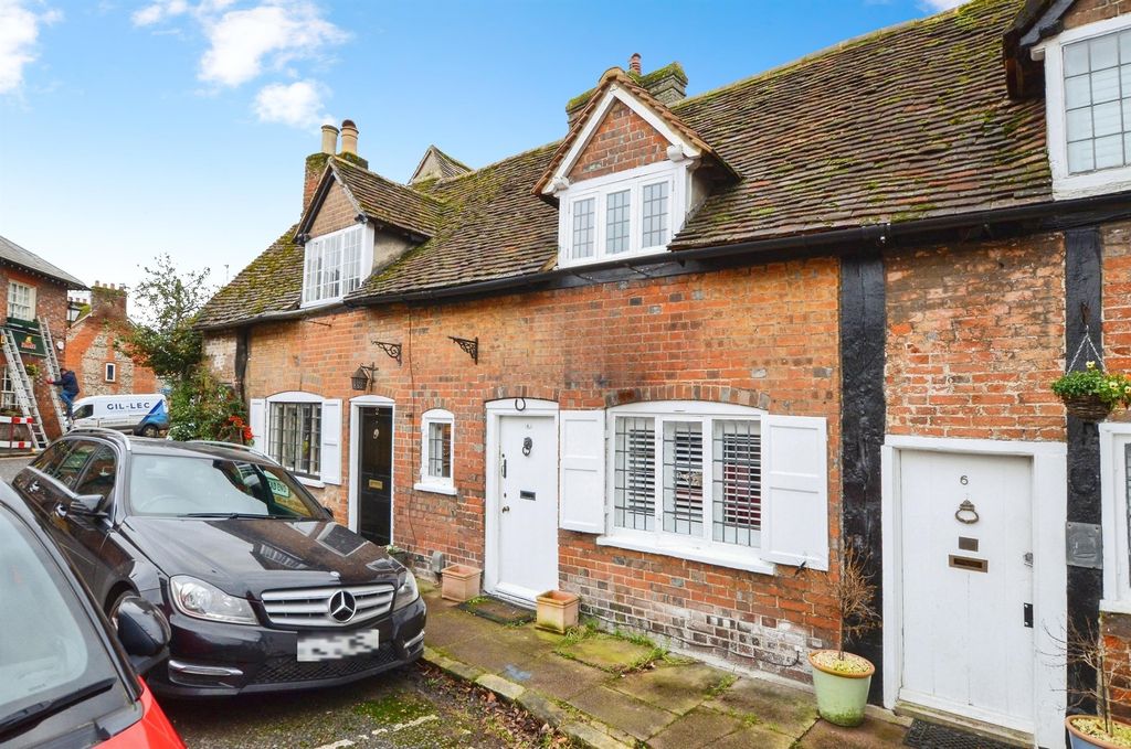 Property photo 1 of 16