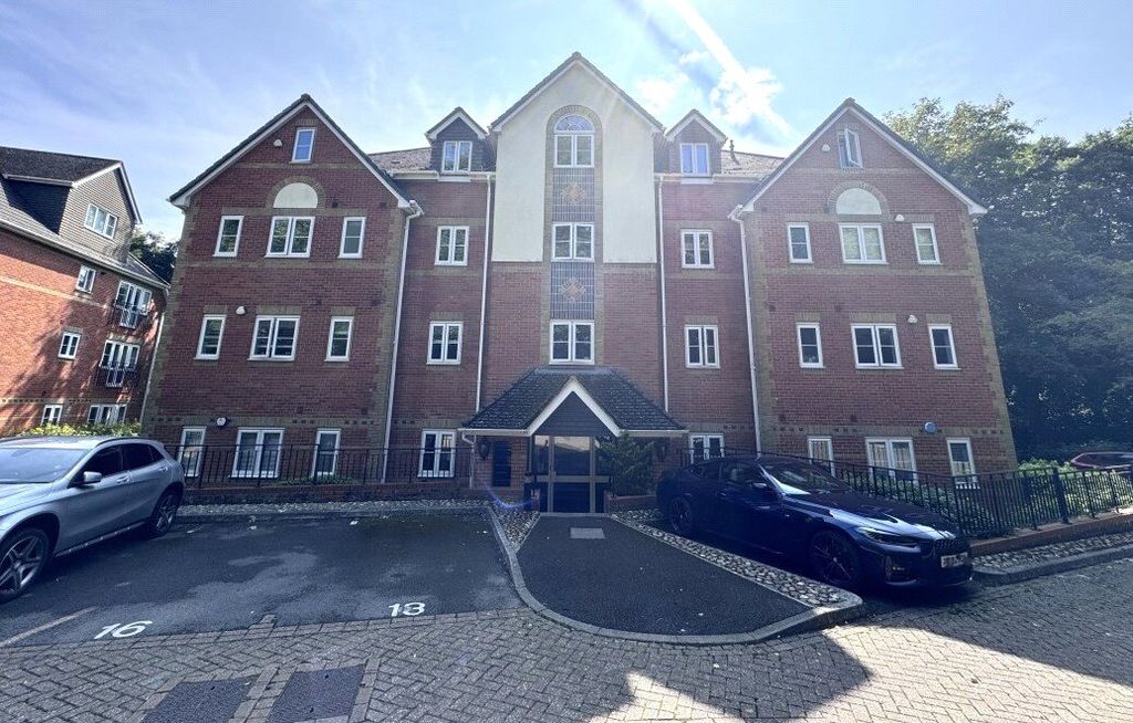 Property photo 1 of 18 Picture No. 21