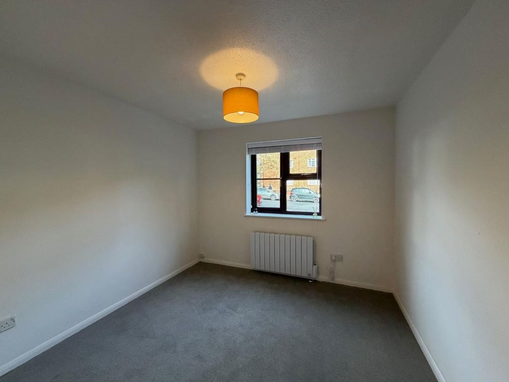 Property photo 3 of 4