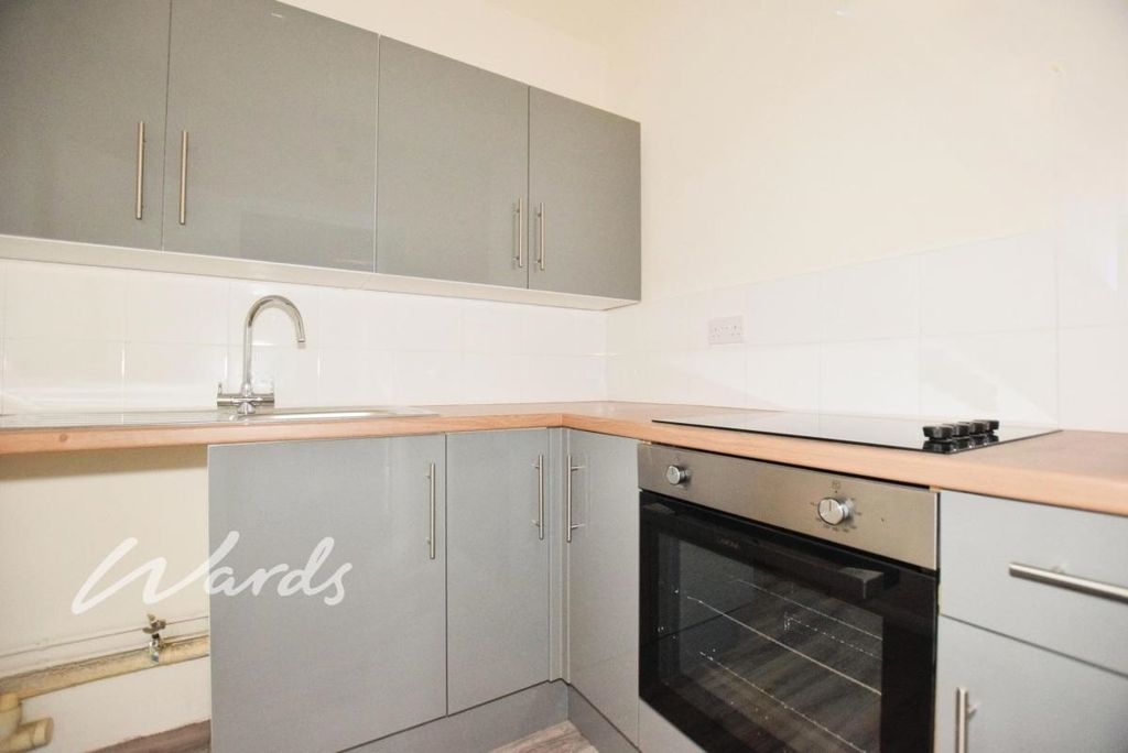 Property photo 2 of 7 Kitchen