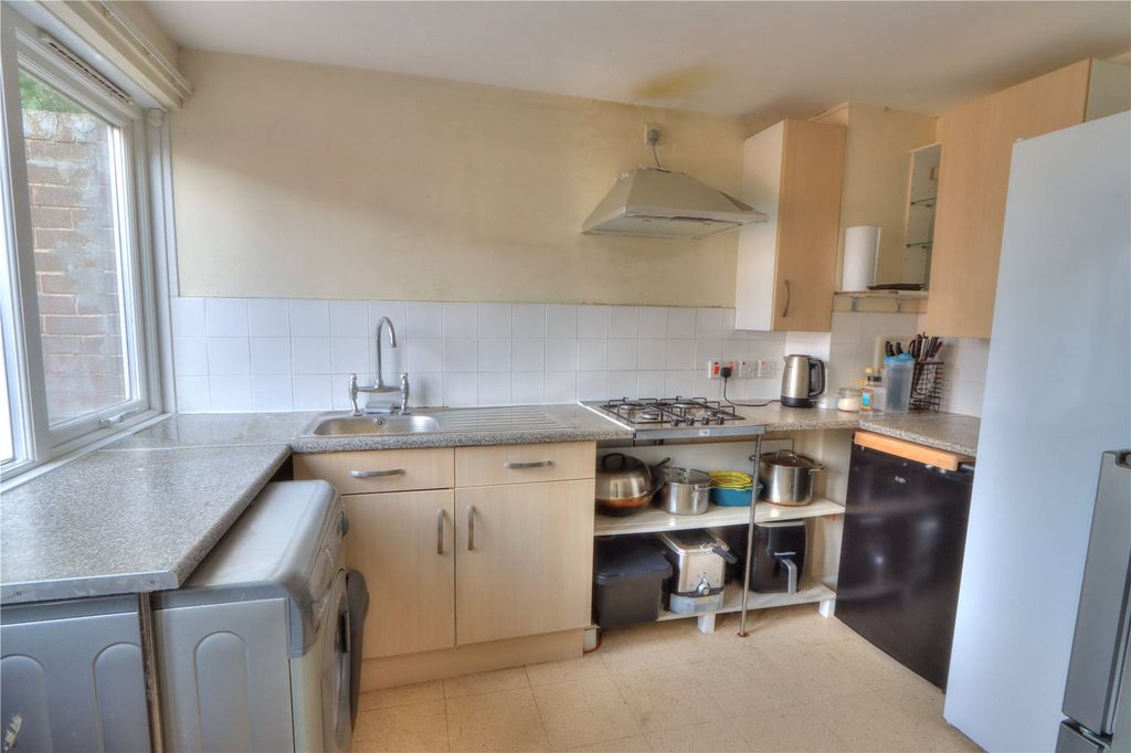 Property photo 3 of 10 Picture No. 06