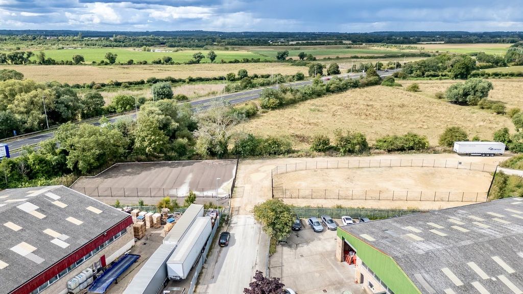 Property photo 3 of 5 Albone Way Biggleswade21.Jpeg