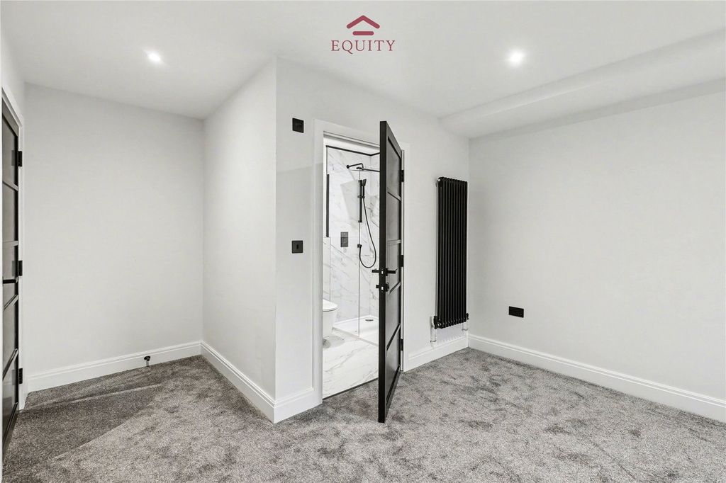 Property photo 3 of 15 Picture No. 03