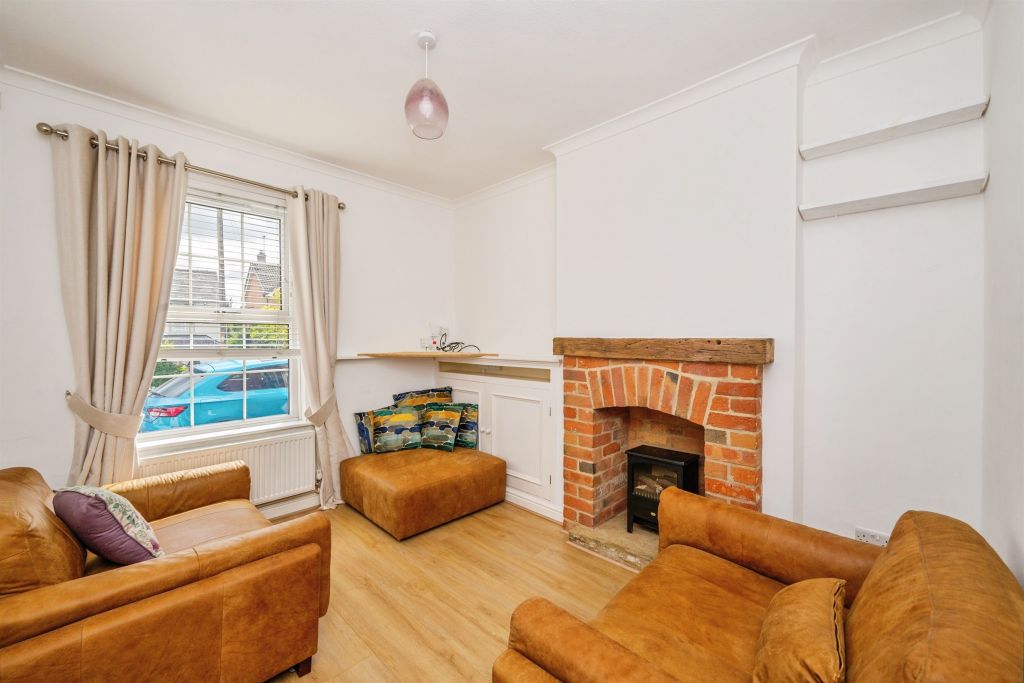 Property photo 2 of 20