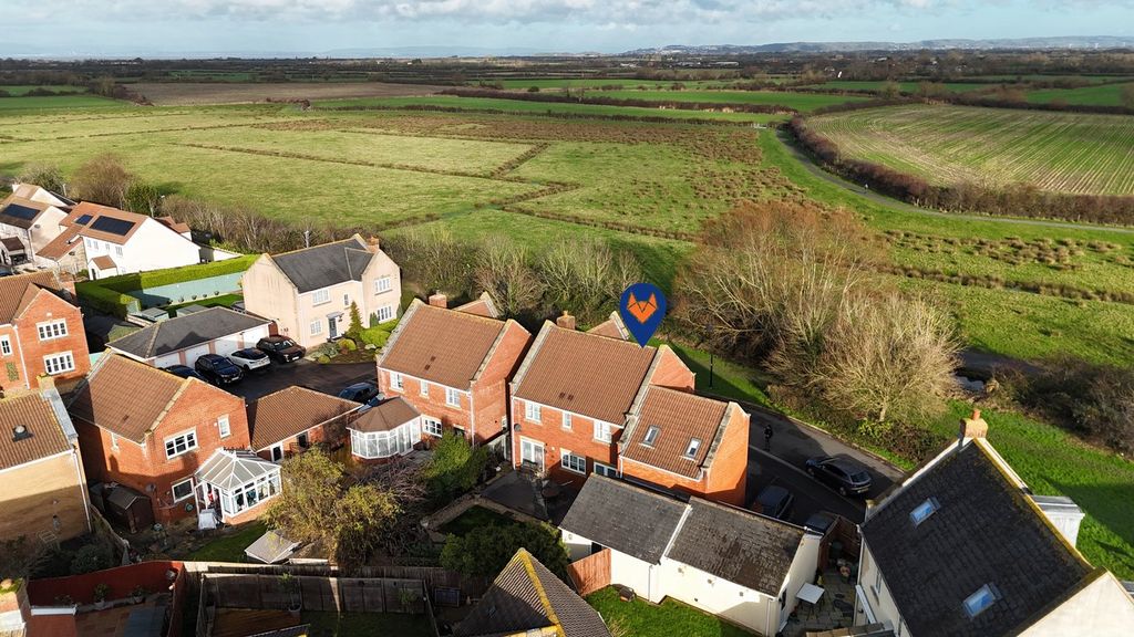 Property photo 3 of 32