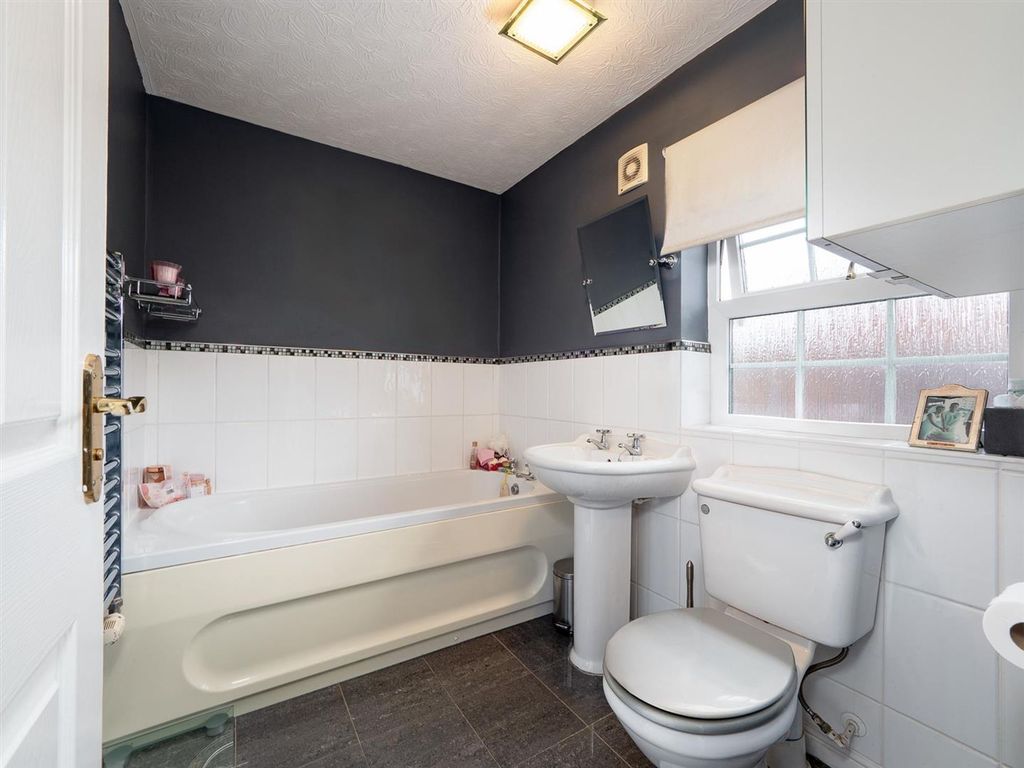 Additional image 12 of 4 bed detached house for saleSt. Peters Way, Stratford-Upon-Avon CV37