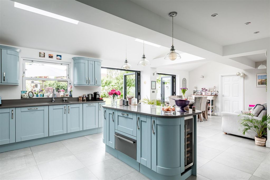 Property photo 3 of 25 Kingsbury Villa, Station Road-8.Jpg