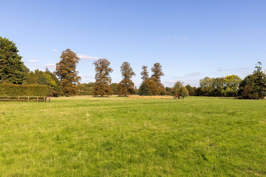 Additional image 28 of 8 bed detached house for saleWoodlands St. Mary, Hungerford, Berkshire RG17