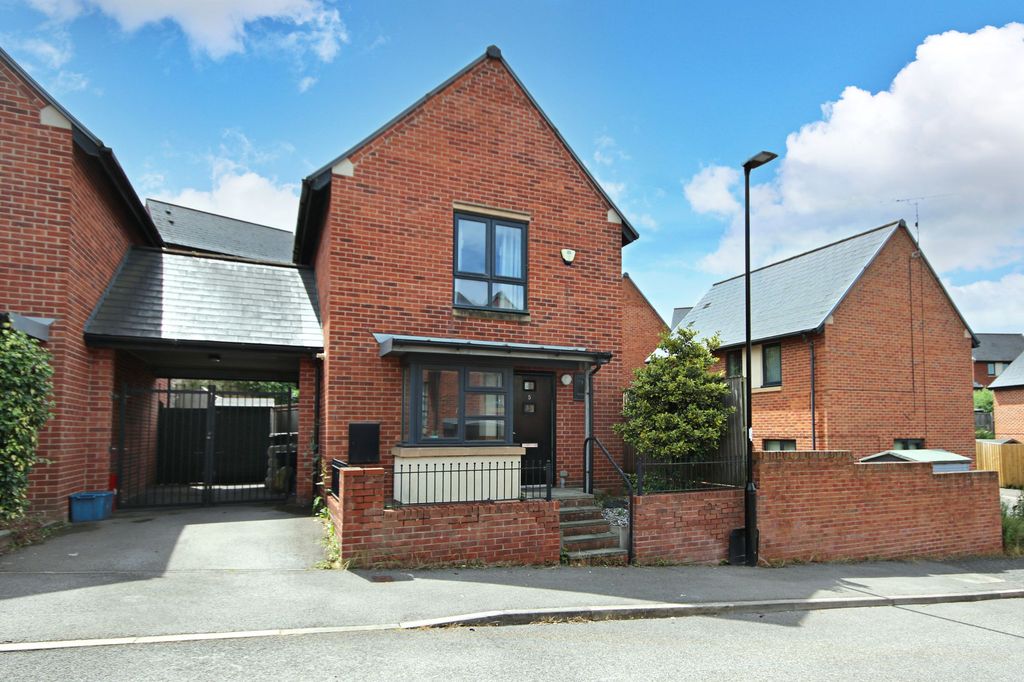 Property photo 1 of 10