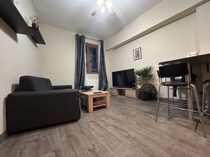 Property photo 1 of 3
