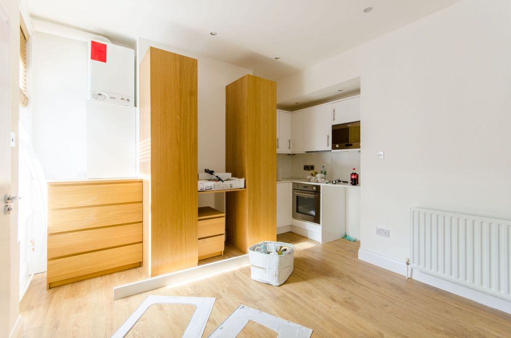 Property photo 1 of 4