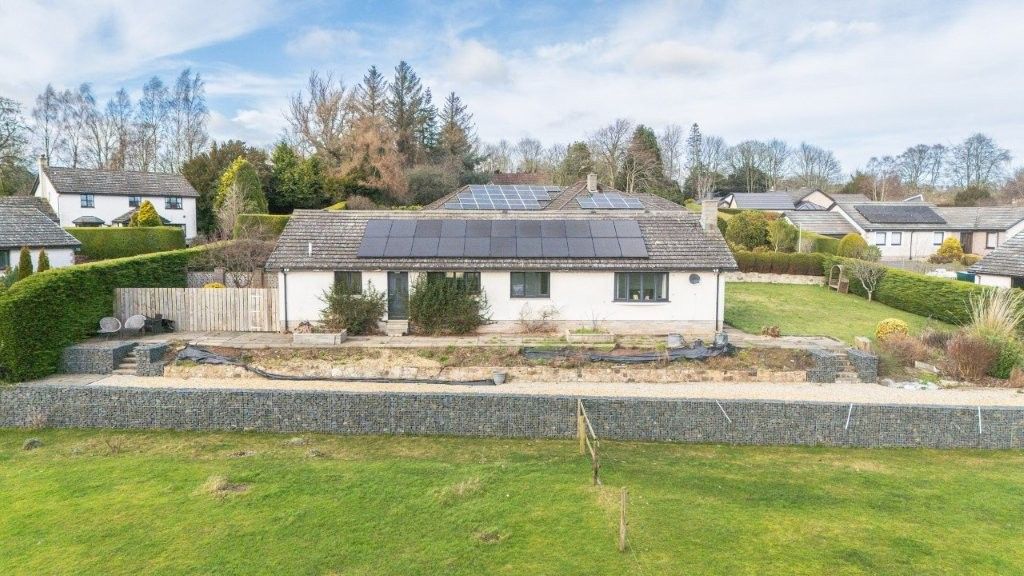 Property photo 2 of 48