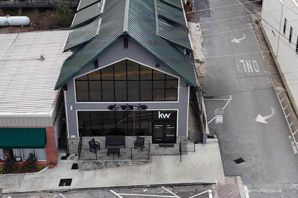 Property photo 2 of 17 <Alttext/>