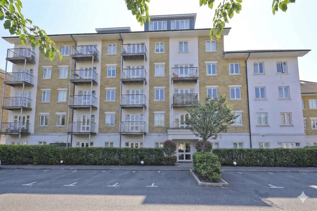 Property photo 1 of 3