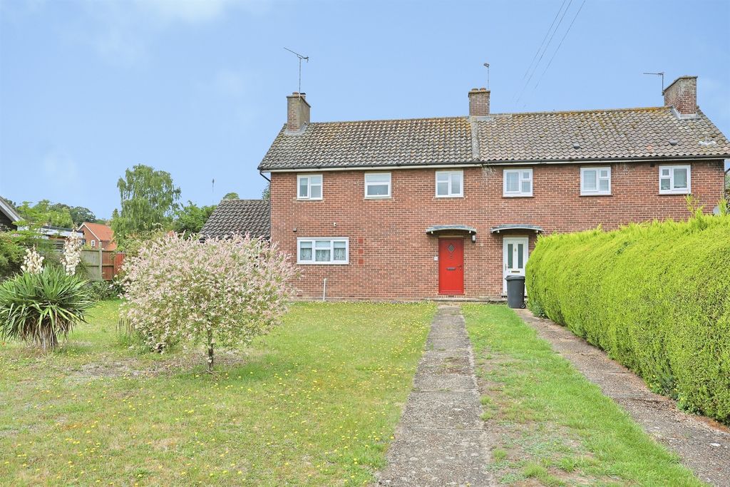 Property photo 1 of 28