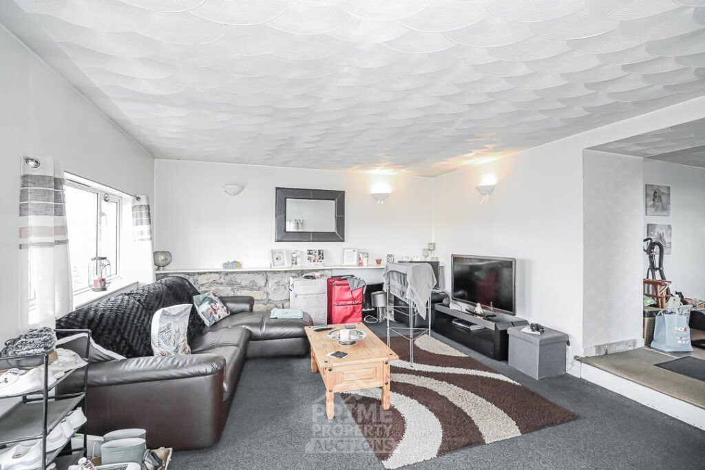 Property photo 2 of 26