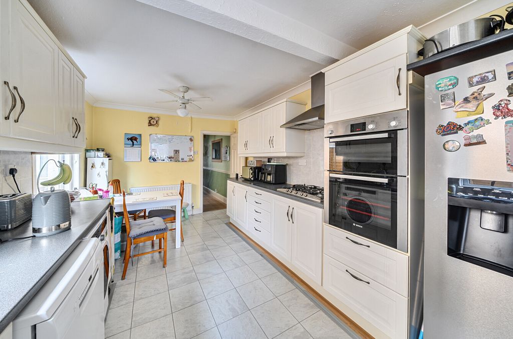 Property photo 3 of 12 1471577-16-6A21E2...