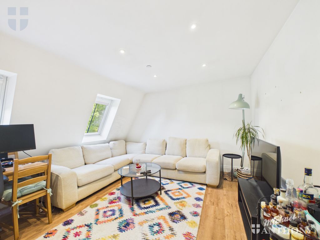 Property photo 2 of 7 6783Cb315Cf544B9A97596F7772737F5_100_Cam03218G0-Pr1041-Still006