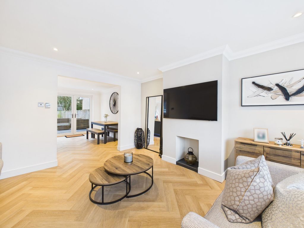 Property photo 2 of 23