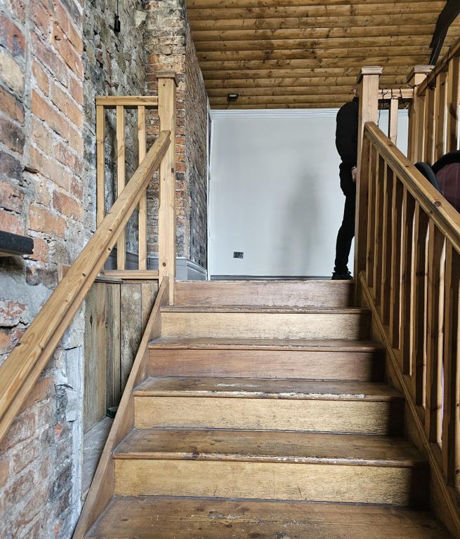 Property photo 3 of 8 1000073038