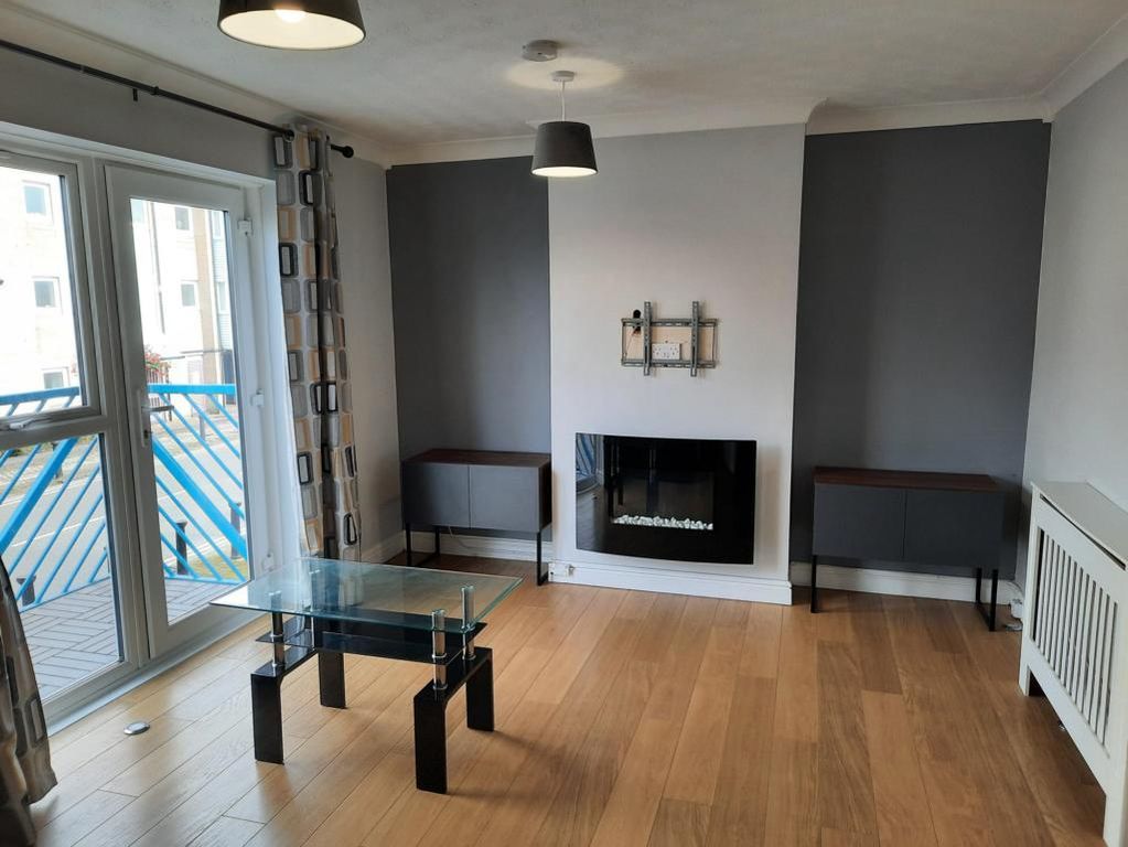 Property photo 2 of 12 Lounge