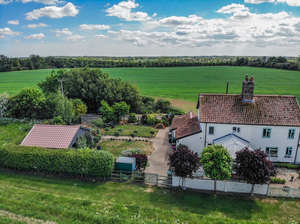 Property photo 1 of 26 Dji_0098