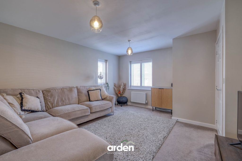 Property photo 3 of 14