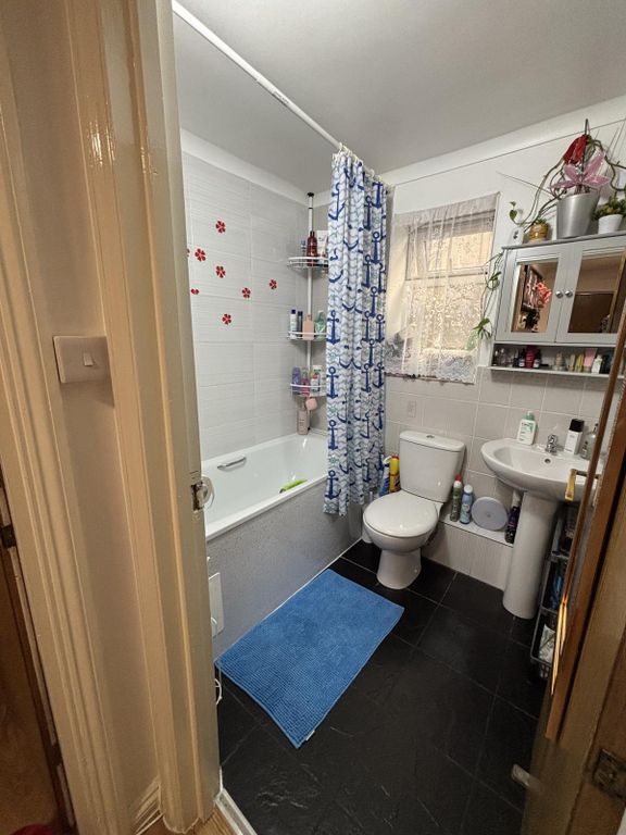 Property photo 3 of 9 Https://Cdn.Rmcloud.Online/Rmc-Temp-Live/Major/d1883A5B11Ed9A33E7Ed6Bceb58744E0.Jpeg