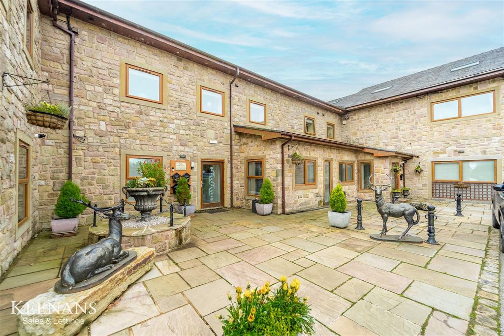 Property photo 2 of 66 45.Jpg