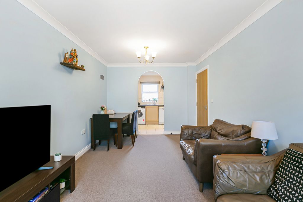 Property photo 3 of 8 Reception Room