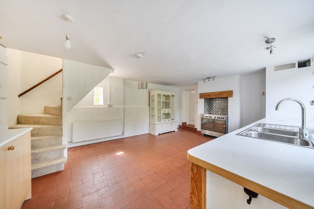 Property photo 2 of 12 Kitchen