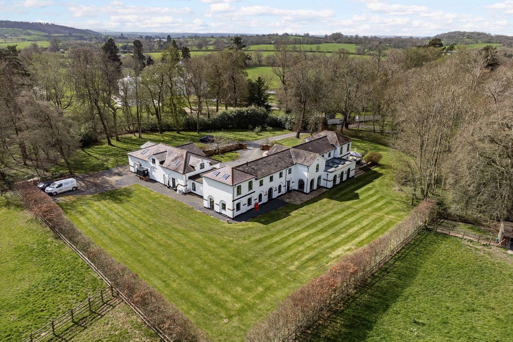 Additional image 5 of 7 bed detached house for saleUllenhall, Henley-In-Arden B95