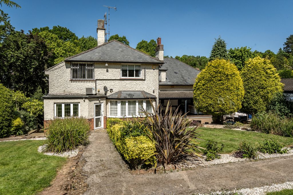 Property photo 1 of 36
