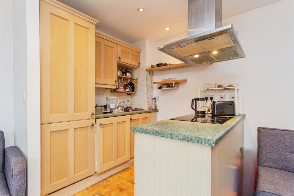 Property photo 3 of 8