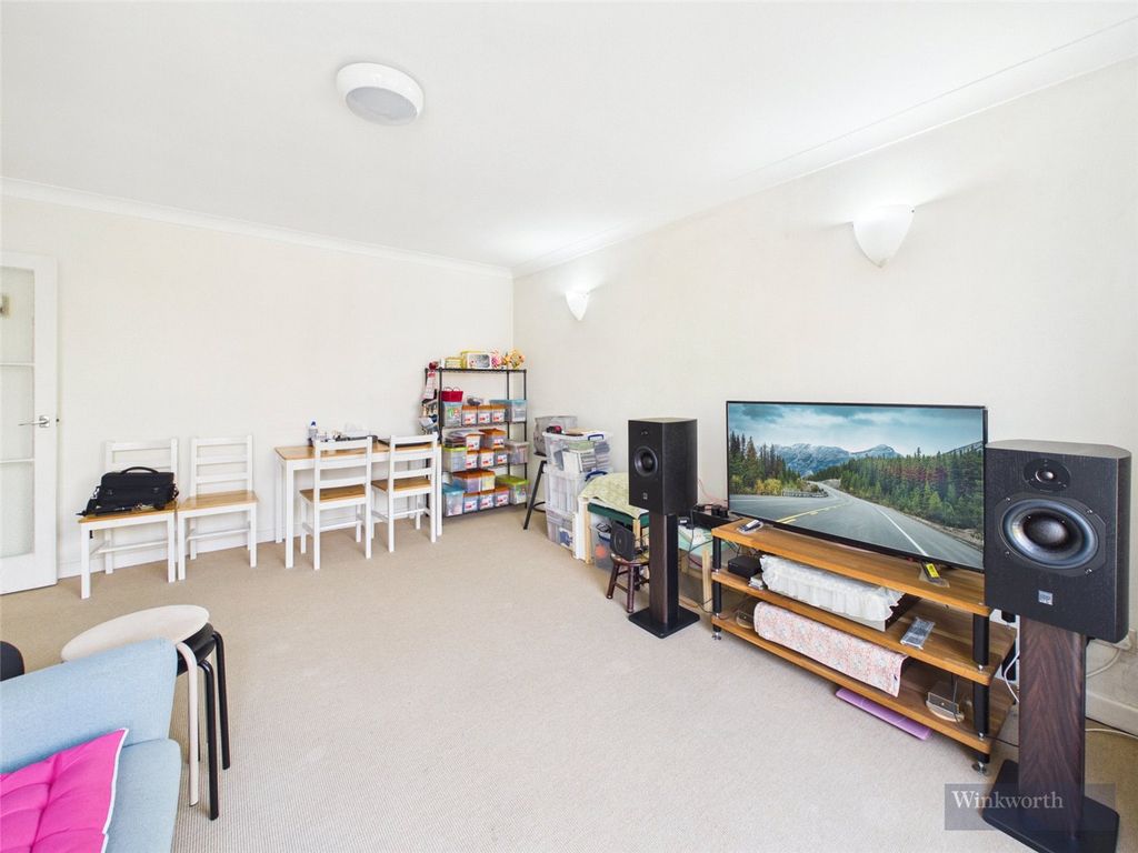 Property photo 3 of 10 Picture No. 02
