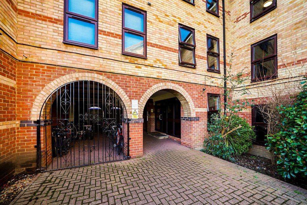 Property photo 1 of 13 Lc2.Jpg