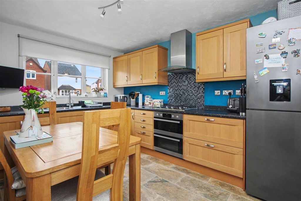 Property photo 3 of 23 Img_4977.Jpg