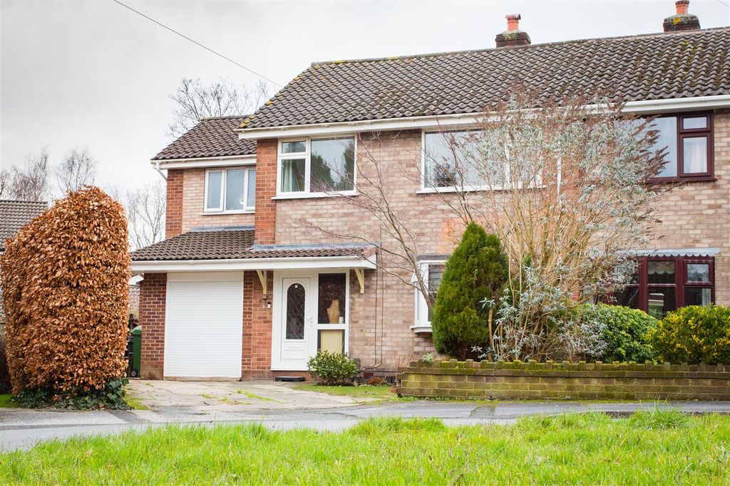 Property photo 1 of 44