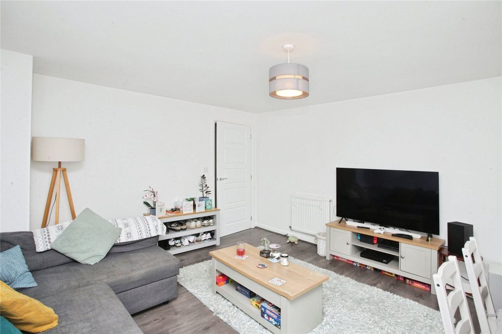 Property photo 2 of 23 Picture No. 06