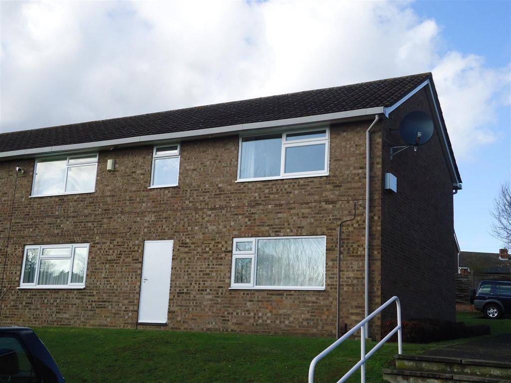 Property photo 1 of 8 Back.Jpg