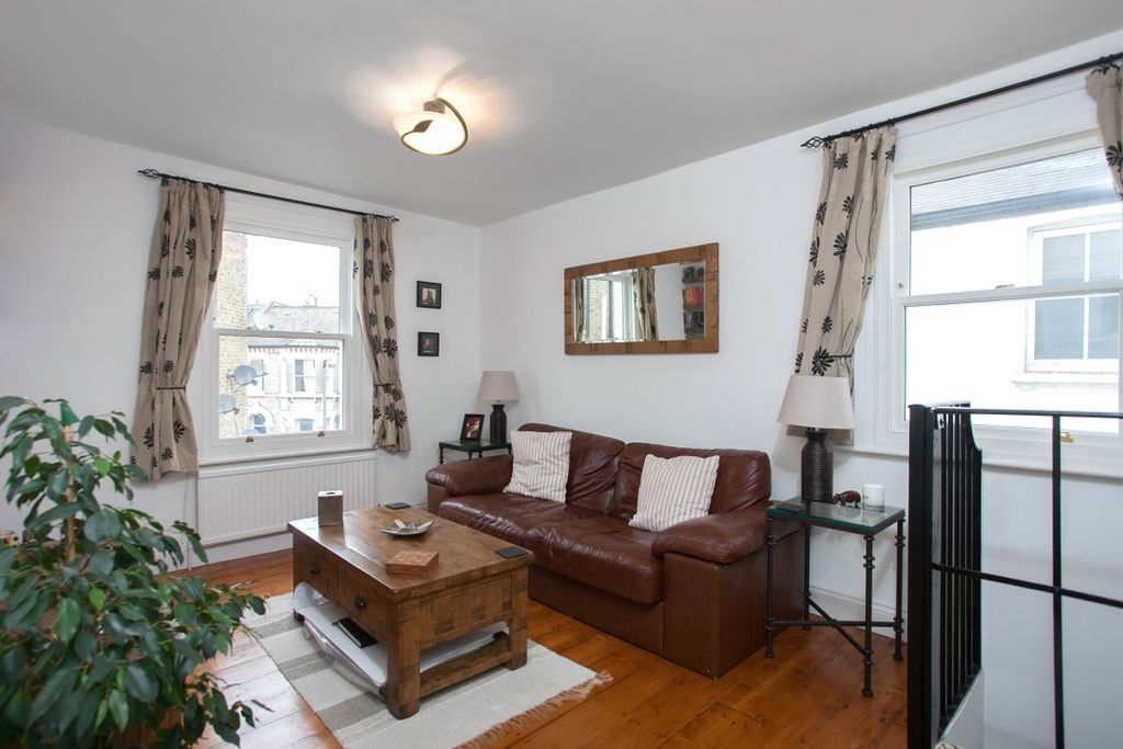 Property photo 3 of 9 3