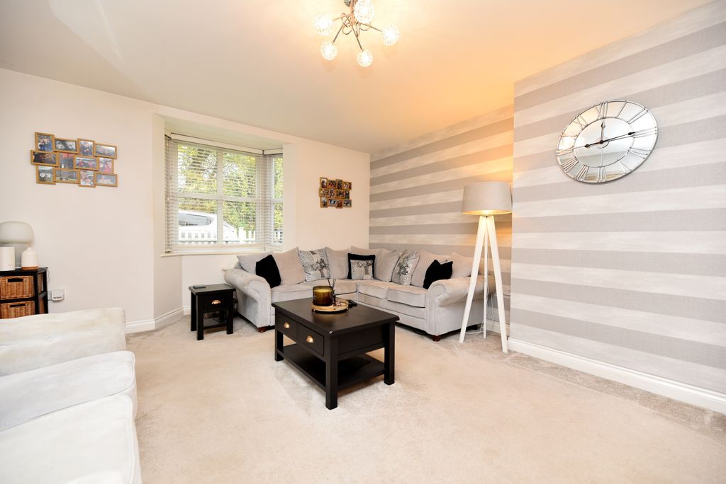 Property photo 3 of 26