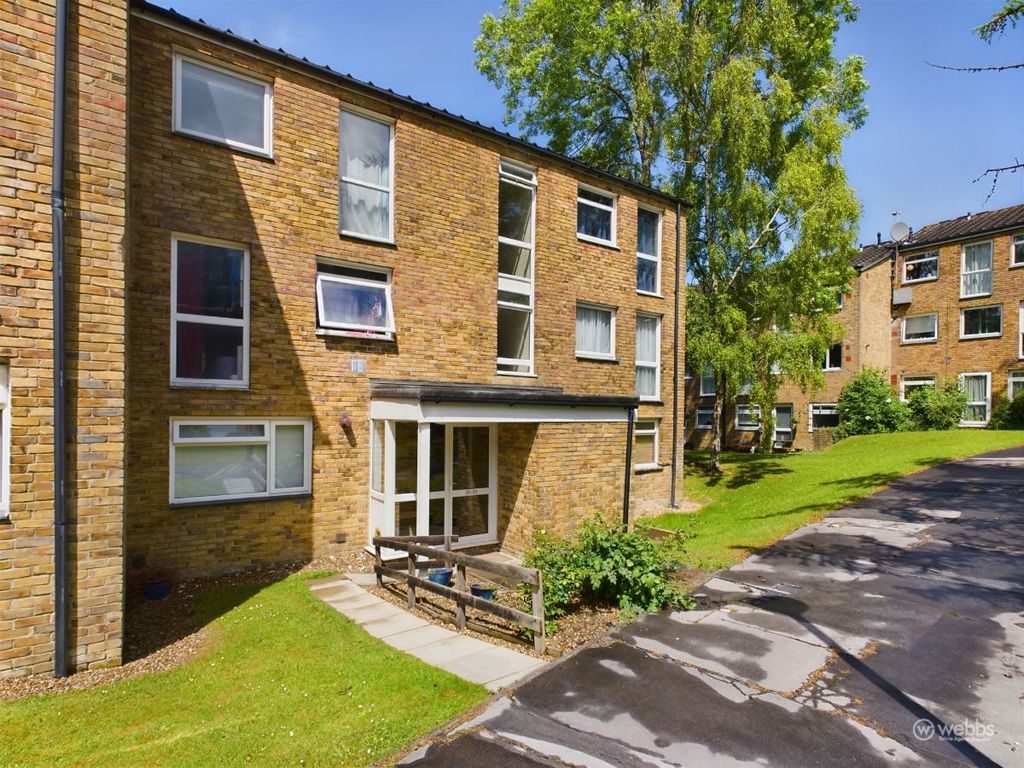 Property photo 1 of 9