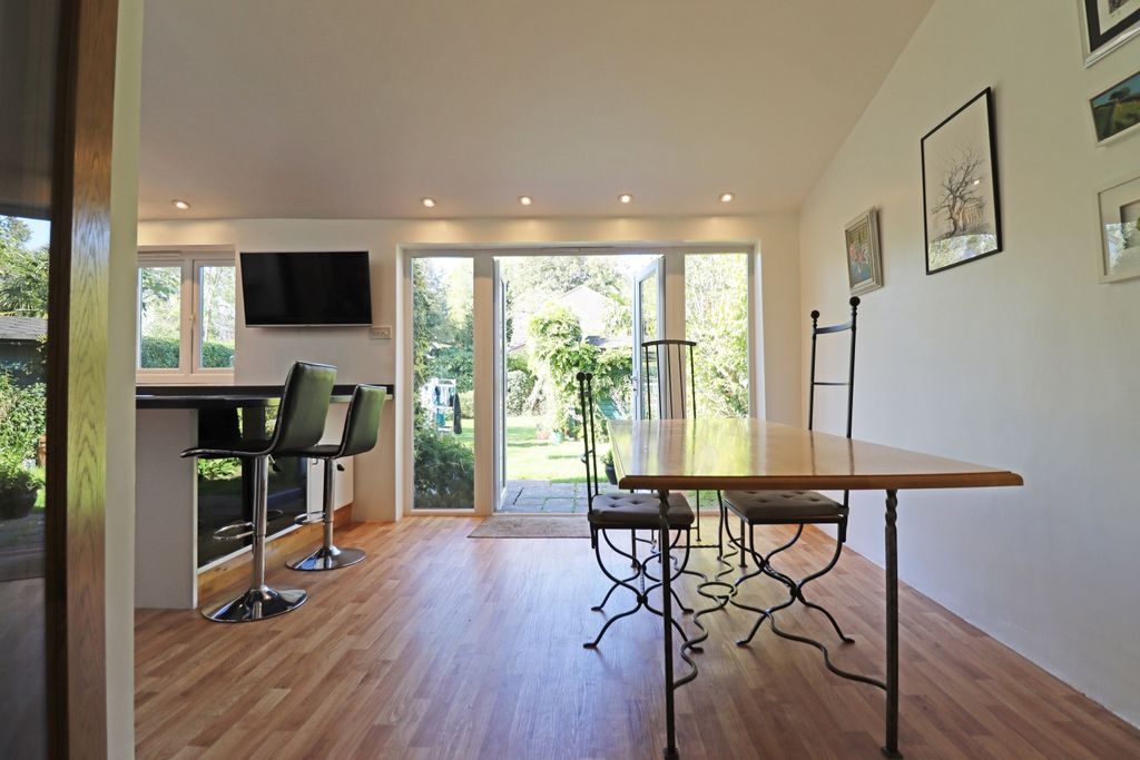 Property photo 2 of 19 Kitchen Dining