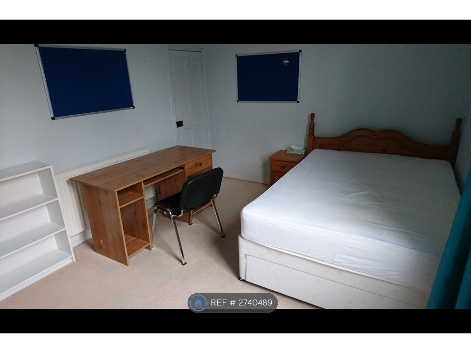 Property photo 3 of 7 Bedroom