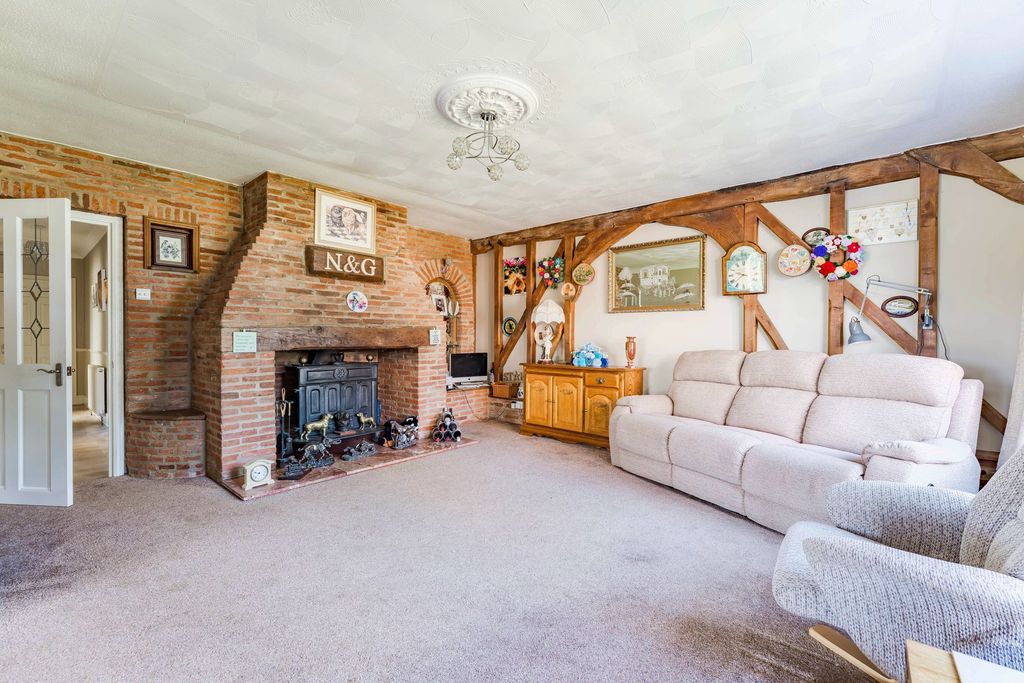 Property photo 2 of 33